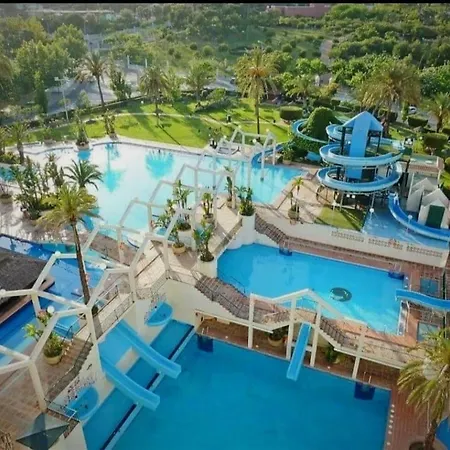 El Capricho De Benalbeach, Solo De Sabado A Sabado 贝纳尔马德纳
